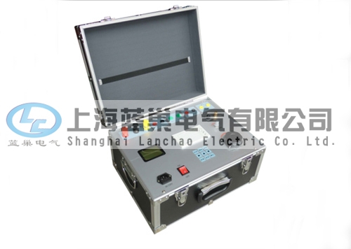 LCJB10A單相繼電保護(hù)測(cè)試儀是我公司在原有基礎(chǔ)上開(kāi)發(fā)的高智能化、多功能繼電保護(hù)校驗(yàn)儀器。單相繼電保護(hù)測(cè)試儀采用微電腦技術(shù)，由單片機(jī)、邏輯控制單元、交直流電流電壓輸出單元、高精度數(shù)據(jù)采集單元、LCD液晶顯示器、實(shí)時(shí)時(shí)鐘、打印機(jī)等組成，測(cè)量精度高，重復(fù)性好。LCJB10A型單相繼電保護(hù)測(cè)試儀還具有外形美觀，性能可靠，操作簡(jiǎn)便，功能齊全等優(yōu)點(diǎn)，是校驗(yàn)繼電保護(hù)裝置理想的檢測(cè)儀器。